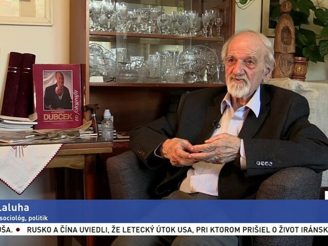 Portrét historika, sociológa a politika Ivana Laluhu