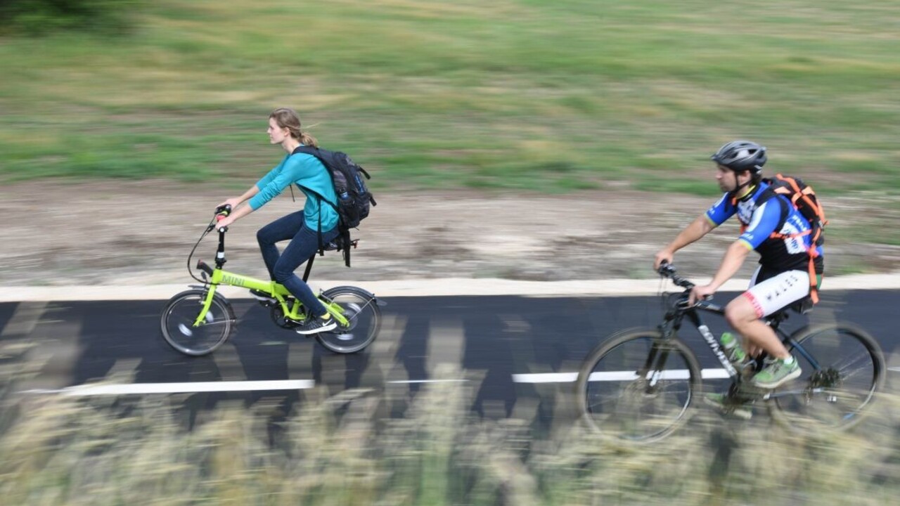 Pri stanici otvorili prvý bicyklový parkovací dom na Slovensku