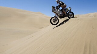 Počul rachot a vedel, že je koniec. Jakeš odstúpil z Rely Dakar