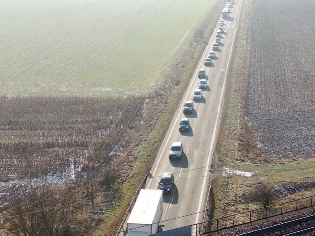 Kamionisti pokračujú v blokáde ciest, nesplnili ich požiadavky