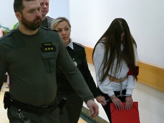 Tínedžerke Judite hrozí za vraždu kamaráta najvyšší možný trest