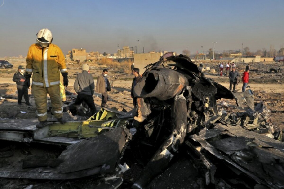 iran-plane-crash-58935-d2ac8a0e6fd34ca19e49abaa470867b3_10608e4f.jpg