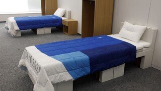 Športovci budú počas olympiády spávať v netradičných posteliach