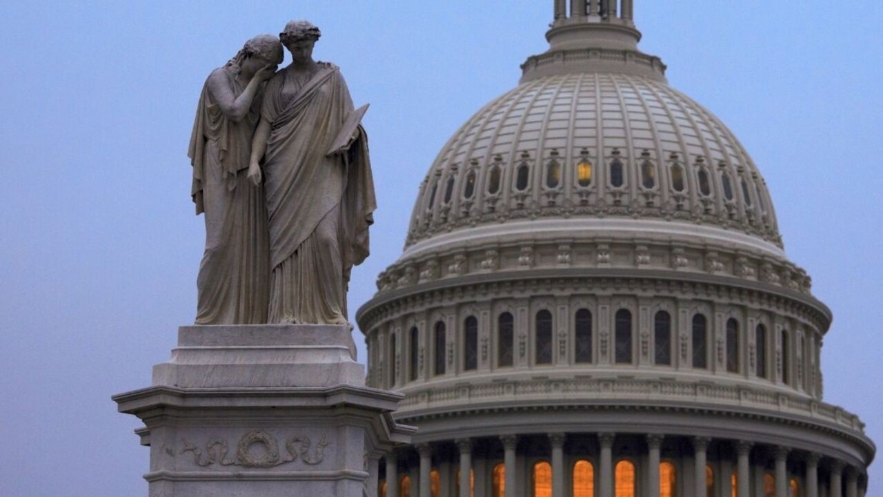 Senát USA ocenil demokratické úspechy ČR a SR po páde režimu