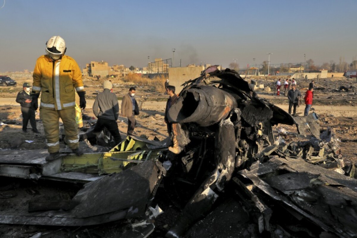 iran-plane-crash-58935-d2ac8a0e6fd34ca19e49abaa470867b3_05e27f7d.jpg