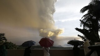 Na Filipínach sa prebudila sopka, evakuovali tisíce ľudí