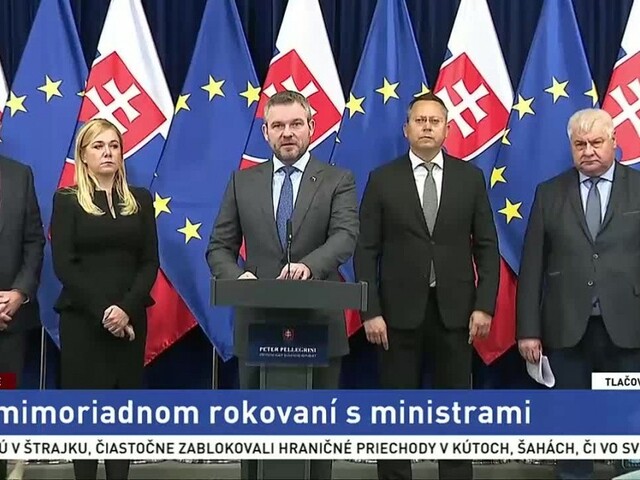 Premiér je ochotný rokovať s kamionistami. Má podmienku