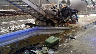 Vyhasol život mladého otca, náraz do schodiska nemohol prežiť