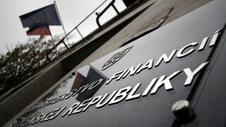 Výdavky štátu dostali strop, schválili korekčný mechanizmus