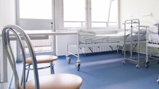 V českej nemocnici sa opäť strieľalo, útočníkom bol pacient