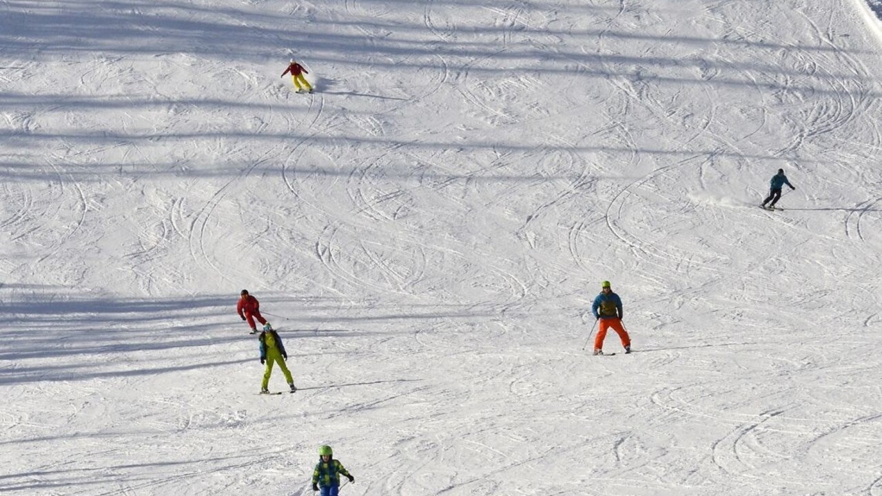 Tragédia v Jasnej. Po zrážke na svahu zahynul lyžiar z cudziny