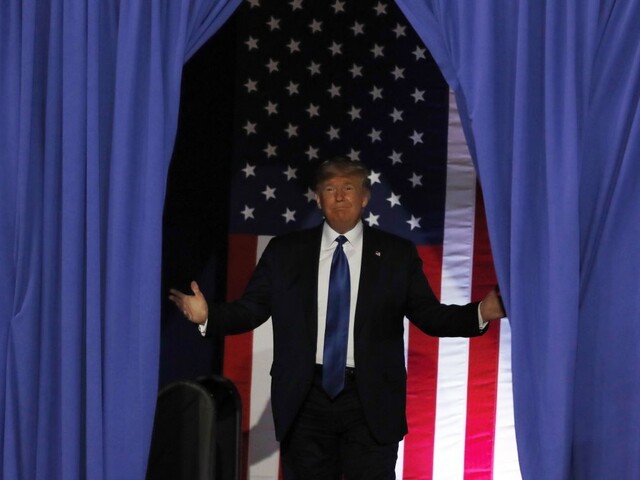 Finálne dejstvo. Senát spustili proces Trumpovho impeachmentu