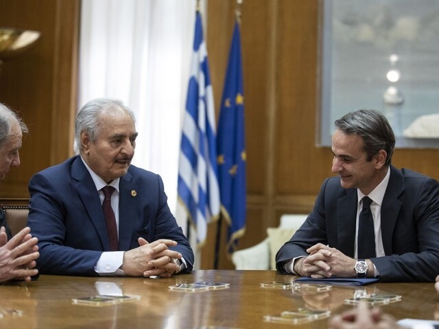 Dospejte k dohode o prímerí, vyzvalo Grécko Haftara. Má ale podmienku