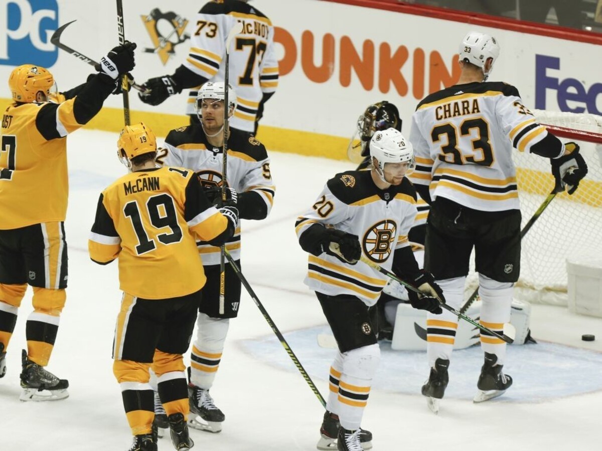 NHL: Boston prišiel o náskok, kapitán Chára má dve strely