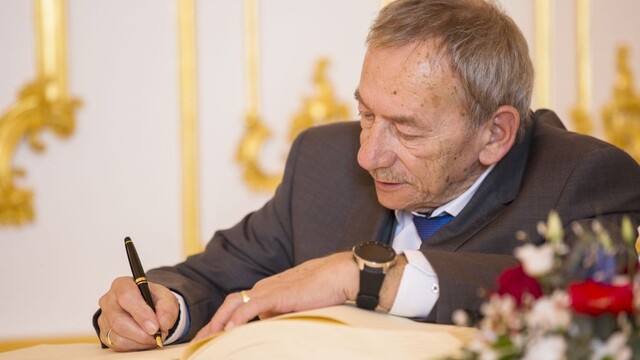 Zomrel šéf českého Senátu a dlhoročný primátor Kubera