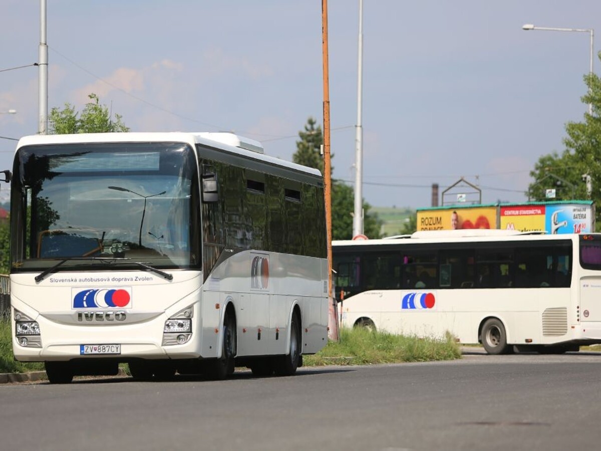 autobus SAD Zvolen (1140px) TASR/Branislav Račko
