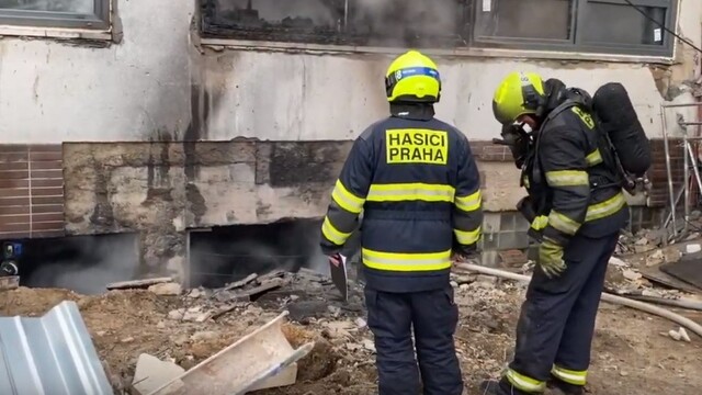 Pražský Barrandov zachvátil požiar, hustý dym vydesil ľudí