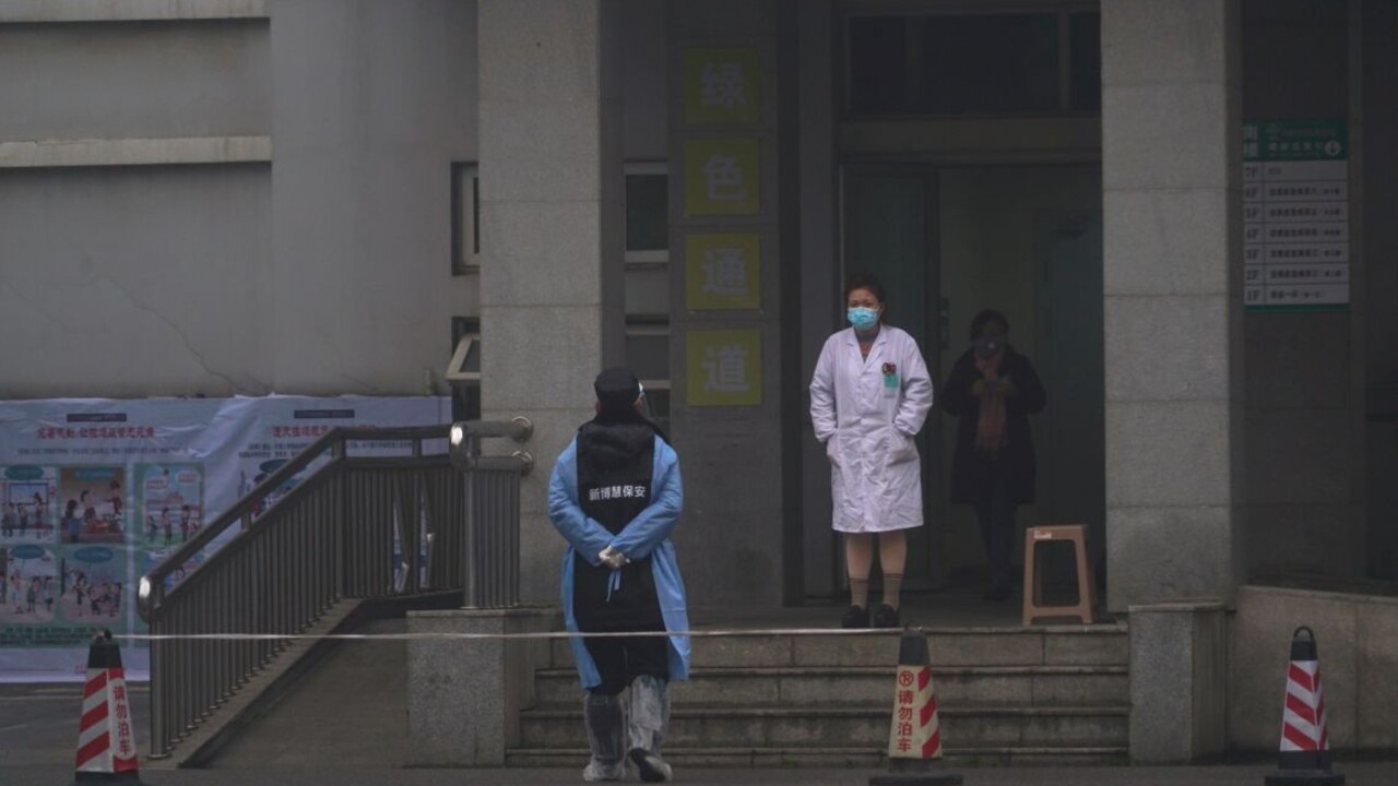 Neopúšťajte mesto, vyzvala Čína. Bojuje s novým vírusom