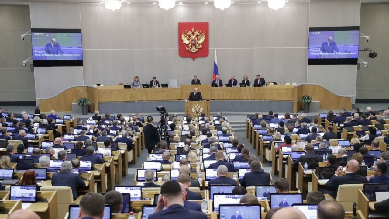 Za ústavné zmeny v Rusku hlasovalo všetkých 432 poslancov