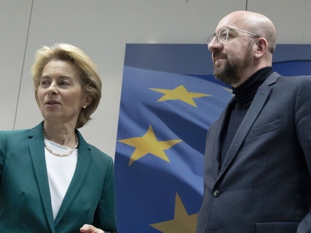 Dohoda o odchode Británie je podpísaná, na rade sú europoslanci
