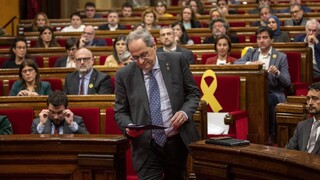 V Katalánsku to vrie, vášne vyvolalo odobranie mandátu