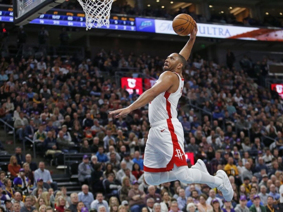 NBA: Rockets vyhrali aj bez ťahúňov, v Utahu ich zastúpil Gordon
