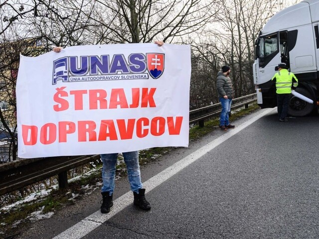 Premiér varuje kamionistov pred sankciami, dostali férovú ponuku