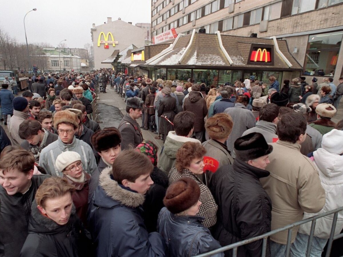 Stála tam celá Moskva. Pred 30 rokmi otvorili v Rusku McDonald's