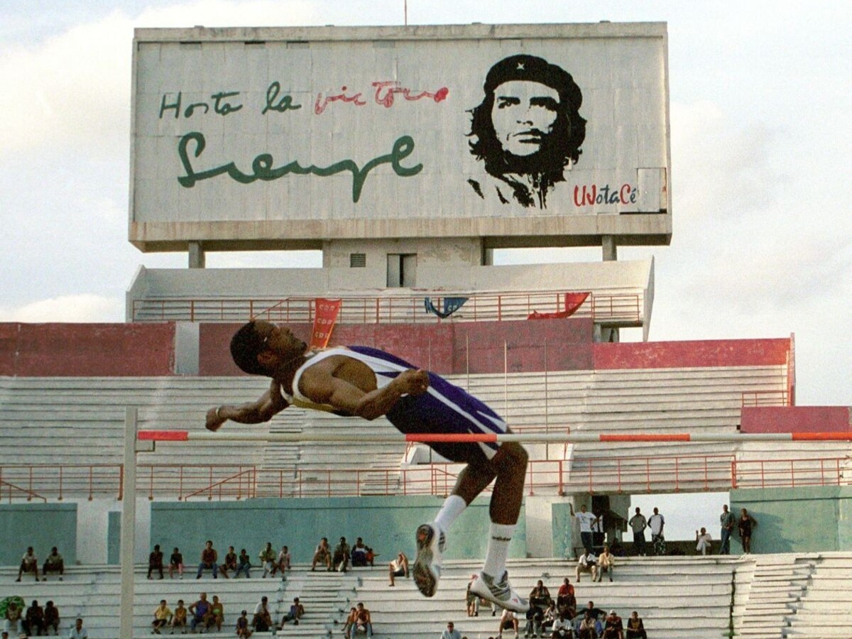 Legendárny skokan Javier Sotomayor príde do Banskej Bystrice