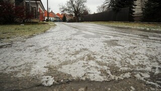 V závere týždňa hrozí poľadovica i silný vietor, varuje SHMÚ