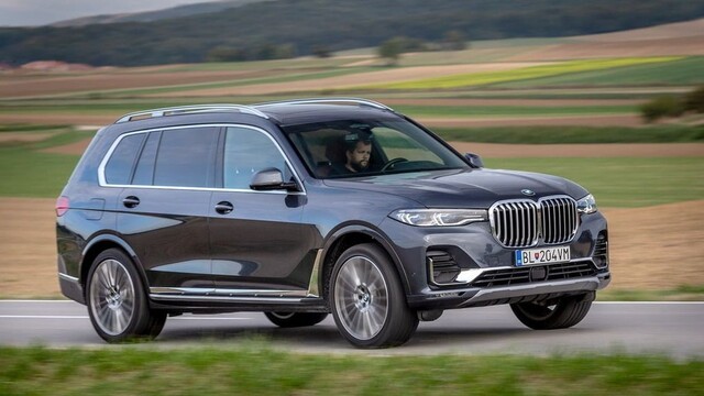 Alfa Romeo Giulia Veloce, nový Seat Leon a BMW X7