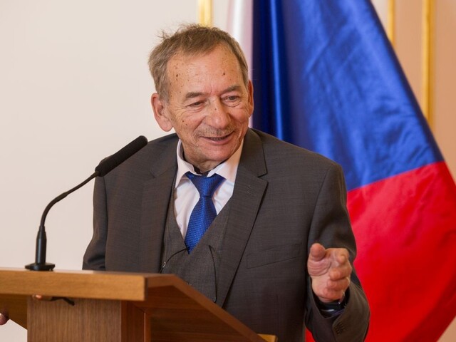 D. Vozdecký o štátnom smútku v ČR na počesť Kuberu