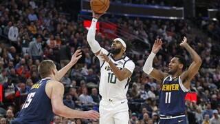 NBA: Nuggets zdolali Utah aj napriek skresanému počtu hráčov