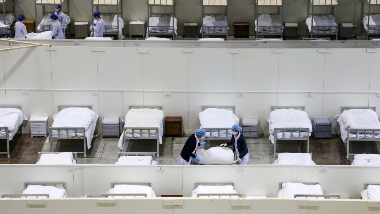 Vírus sa zrejme prenáša z matky na dieťa, potvrdili ho u bábätka