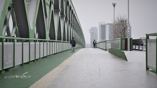 Silný vietor dorazí aj na Slovensko. Vydali zvýšenú výstrahu
