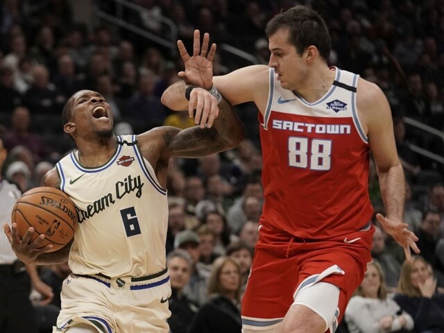 NBA: Bucks zápas zvládli aj bez svojho lídra, zdolali Sacramento