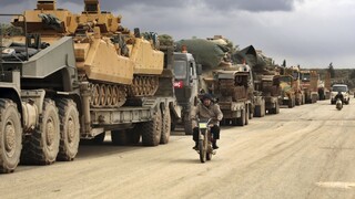 Sýrska armáda obsadila kľúčovú diaľnicu, Turecko krok kritizuje