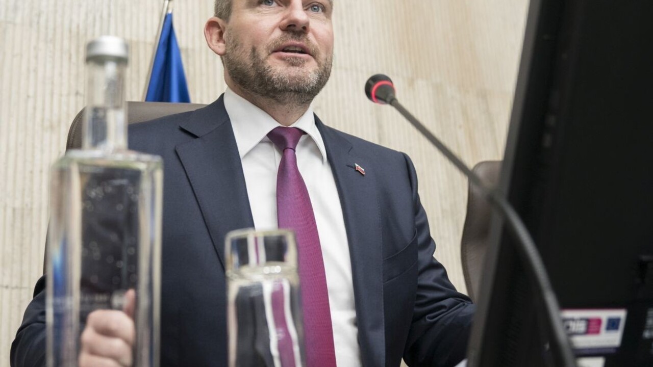 Pellegrini vysvetľoval, ako štát utiahne nové masívne opatrenia