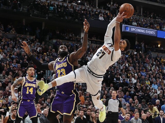 NBA: Lakers zvíťazili na palubovke Denveru po predĺžení