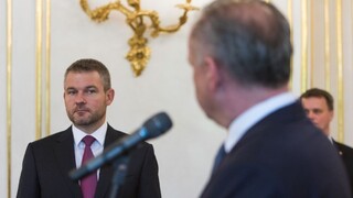 Premiér hájil prídavky i 13. dôchodok. Kiska tuší, kto je za videom