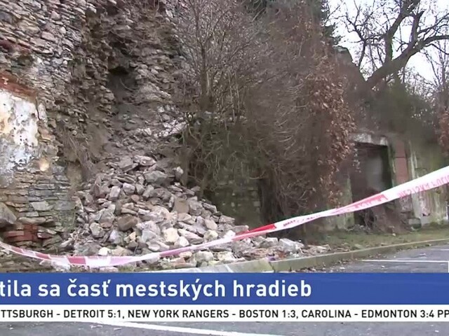 Časť mestských hradieb sa zrútila, zosuvy môžu pokračovať