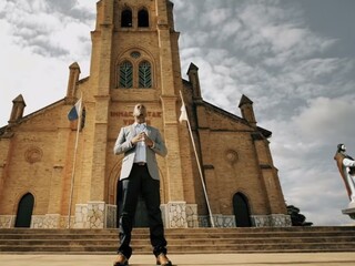 Populárneho speváka našli mŕtveho. Bol kultúrnou ikonou