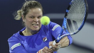 Clijstersovej návrat na kurty nevyšiel, tenis však hrať nezabudla