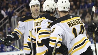 NHL: Boston s Chárom potvrdil pozíciu lídra, bodoval Pastrňák