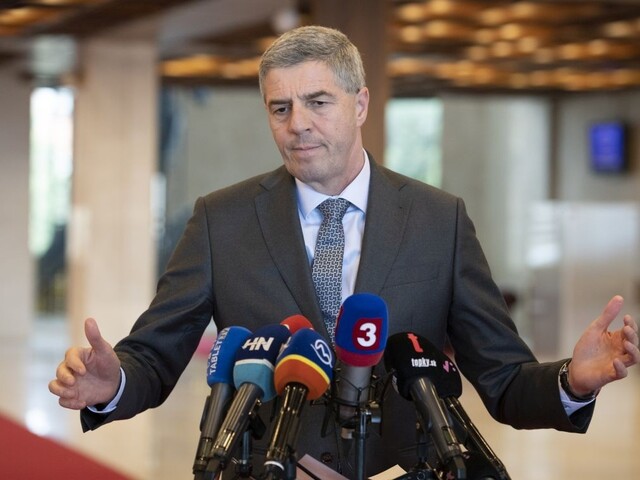Bugár si dáva záväzok. Ak bude vo vláde, prizve aj konkurenciu