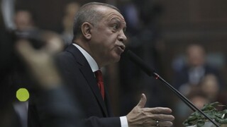 Protureckí sýrski bojovníci sú na území Líbye, potvrdil Erdogan