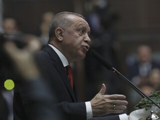 Protureckí sýrski bojovníci sú na území Líbye, potvrdil Erdogan