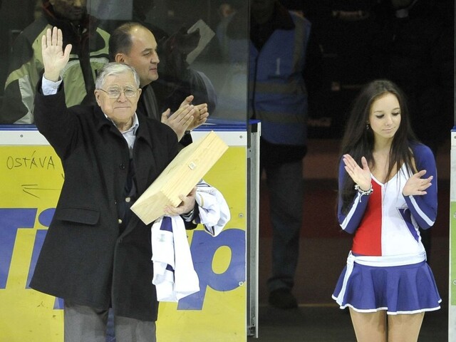 Odišla legenda slovenského hokeja Karol Fako. Prezývali ho Frmol