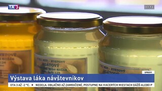 Výstava láka návštevníkov. Na jednom mieste sú rybári i včelári