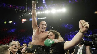 Fury pokoril Američana Wildera a stal sa novým šampiónom WBC